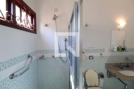 Casa para alugar com 650m², 6 quartos e 5 vagasBanheiro 2