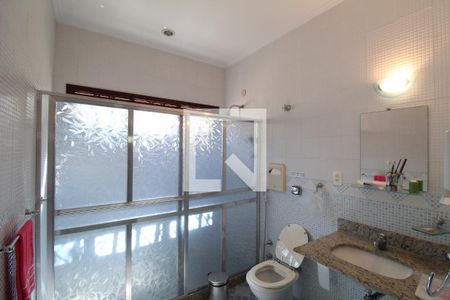 Casa para alugar com 650m², 6 quartos e 5 vagasBanheiro 1