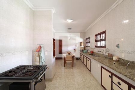 Casa para alugar com 650m², 6 quartos e 5 vagasCozinha