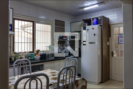 Casa à venda com 120m², 3 quartos e 4 vagas Casa à venda com 120m², 3 quartos e 4 vagasCozinha