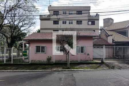 Casa à venda com 120m², 3 quartos e 4 vagas Casa à venda com 120m², 3 quartos e 4 vagasFachada