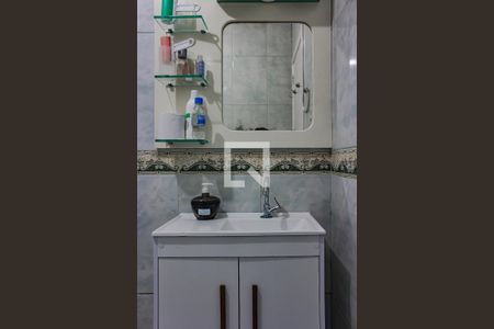 Casa à venda com 120m², 3 quartos e 4 vagas Casa à venda com 120m², 3 quartos e 4 vagasBanheiro 1