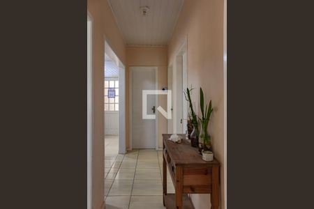 Casa à venda com 120m², 3 quartos e 4 vagas Casa à venda com 120m², 3 quartos e 4 vagasCorredor do Banheiro