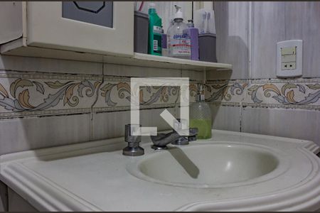 Casa à venda com 120m², 3 quartos e 4 vagas Casa à venda com 120m², 3 quartos e 4 vagasBanheiro 2