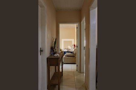 Casa à venda com 120m², 3 quartos e 4 vagas Casa à venda com 120m², 3 quartos e 4 vagasCorrendor do Banheiro