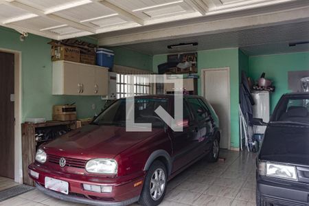 Casa à venda com 120m², 3 quartos e 4 vagas Casa à venda com 120m², 3 quartos e 4 vagasGaragem