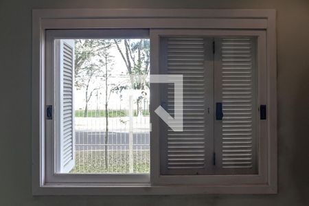 Casa à venda com 120m², 3 quartos e 4 vagas Casa à venda com 120m², 3 quartos e 4 vagasJanela Quarto 1