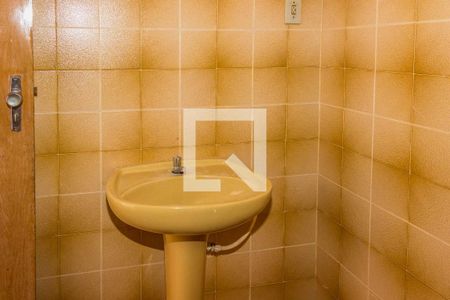 Casa para alugar com 100m², 2 quartos e 2 vagasBanheiro