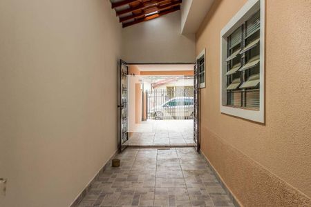 Casa para alugar com 100m², 2 quartos e 2 vagasÁrea Externa