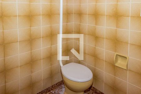 Casa para alugar com 100m², 2 quartos e 2 vagasBanheiro