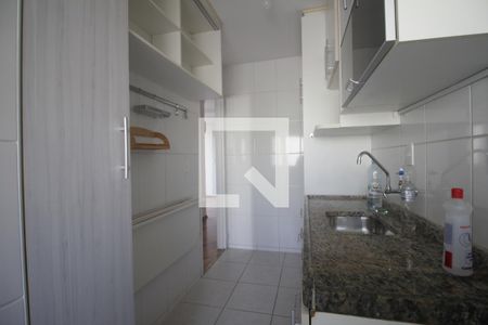 Apartamento à venda com 55m², 2 quartos e 1 vagaCozinha