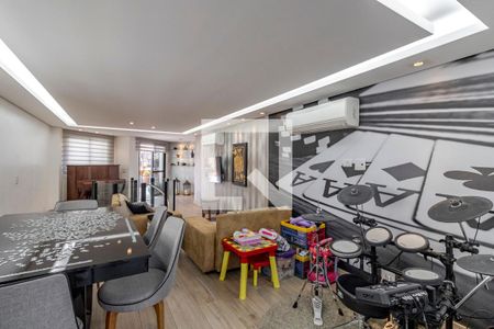 Apartamento à venda com 330m², 4 quartos e 4 vagasSala Segundo Andar