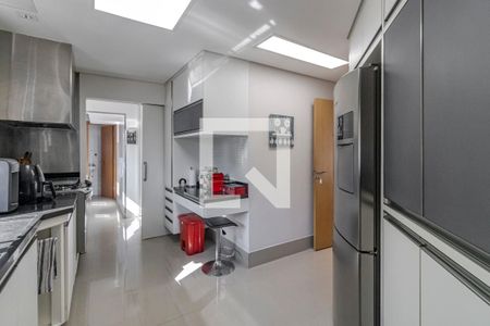 Apartamento à venda com 330m², 4 quartos e 4 vagasCozinha