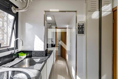 Apartamento à venda com 330m², 4 quartos e 4 vagasÁrea de Serviço