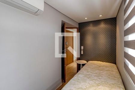 Apartamento à venda com 330m², 4 quartos e 4 vagasQuarto 04