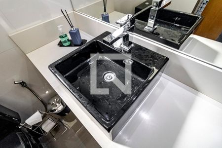 Apartamento à venda com 330m², 4 quartos e 4 vagasBanheiro 05 - Torneira
