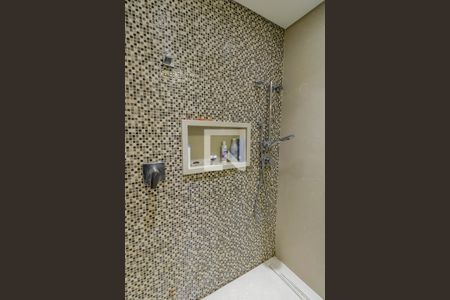 Apartamento à venda com 330m², 4 quartos e 4 vagasBanheiro 02 da Suíte 02