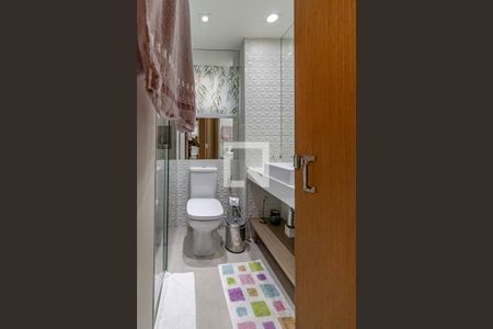 Apartamento à venda com 330m², 4 quartos e 4 vagasBanheiro 03 da Suíte 02