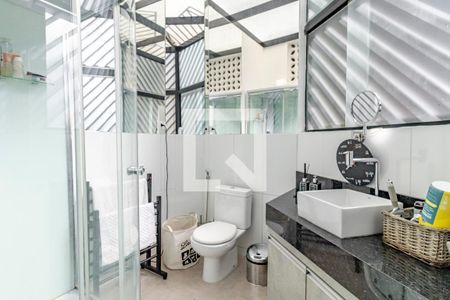 Apartamento à venda com 330m², 4 quartos e 4 vagasBanheiro 04 da Suíte 03