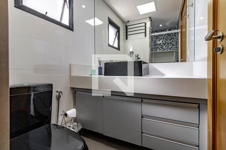 Apartamento à venda com 330m², 4 quartos e 4 vagasBanheiro 05