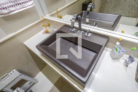 Apartamento à venda com 330m², 4 quartos e 4 vagasBanheiro 02 da Suíte 02 - Torneira