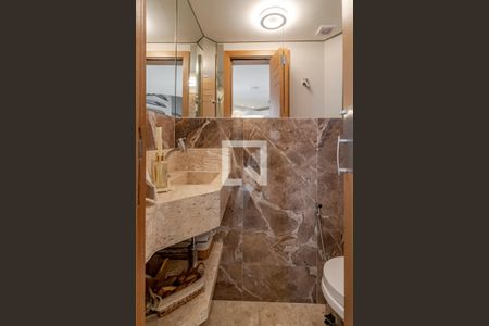 Apartamento à venda com 330m², 4 quartos e 4 vagasLavabo