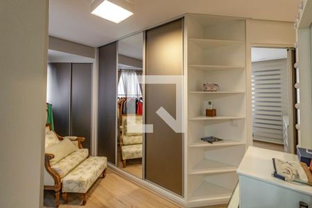 Apartamento à venda com 330m², 4 quartos e 4 vagasCloset da Suíte 02