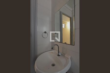 Casa à venda com 98m², 3 quartos e 4 vagasBanheiro