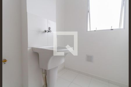 Área de Serviço de apartamento para alugar com 2 quartos, 51m² em Conjunto Habitacional Brás Cubas, Mogi das Cruzes