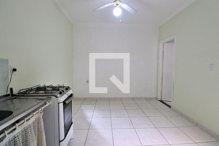 Casa à venda com 196m², 3 quartos e 5 vagasEdícula - Cozinha