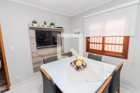 Casa à venda com 160m², 3 quartos e 2 vagas Casa à venda com 160m², 3 quartos e 2 vagasCozinha