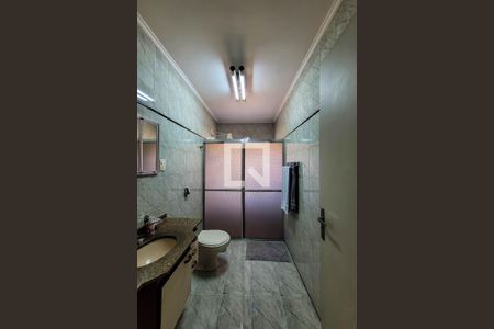 Casa à venda com 200m², 3 quartos e 2 vagasBanheiro Suíte