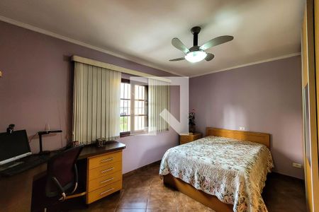 Casa à venda com 200m², 3 quartos e 2 vagasQuarto 2