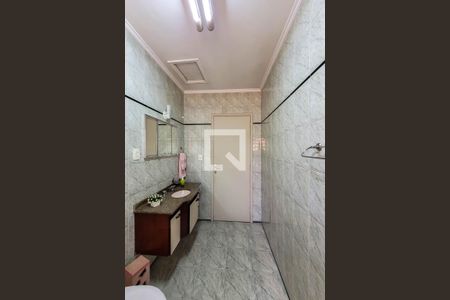 Casa à venda com 200m², 3 quartos e 2 vagasBanheiro Social
