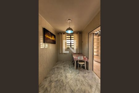 Casa à venda com 200m², 3 quartos e 2 vagasCopa
