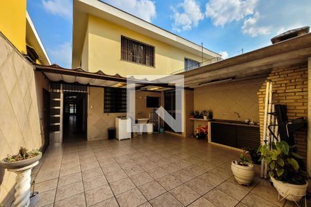 Casa à venda com 200m², 3 quartos e 2 vagasÁrea de Serviço/Quintal/Area de lazer