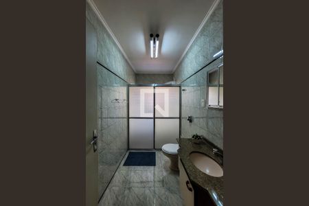 Casa à venda com 200m², 3 quartos e 2 vagasBanheiro Social