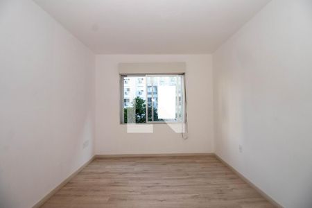 Sala de apartamento para alugar com 3 quartos, 78m² em São Sebastião, Porto Alegre