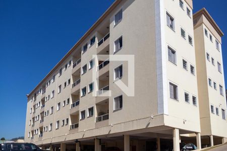 Apartamento para alugar com 64m², 3 quartos e 1 vaga Apartamento para alugar com 64m², 3 quartos e 1 vagaFachada