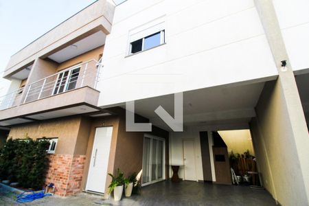Casa de condomínio à venda com 110m², 3 quartos e 3 vagas Casa de condomínio à venda com 110m², 3 quartos e 3 vagasFachada