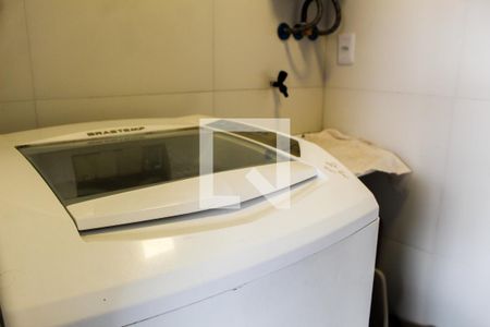 Casa de condomínio à venda com 110m², 3 quartos e 3 vagas Casa de condomínio à venda com 110m², 3 quartos e 3 vagasLavanderia