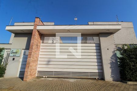 Casa de condomínio à venda com 110m², 3 quartos e 3 vagas Casa de condomínio à venda com 110m², 3 quartos e 3 vagasFachada