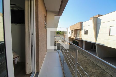 Casa de condomínio à venda com 110m², 3 quartos e 3 vagas Casa de condomínio à venda com 110m², 3 quartos e 3 vagasSacada