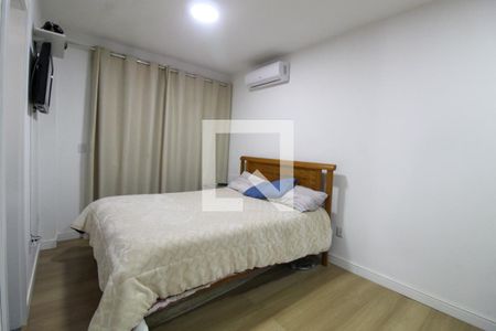 Casa de condomínio à venda com 110m², 3 quartos e 3 vagas Casa de condomínio à venda com 110m², 3 quartos e 3 vagasQuarto Suíte