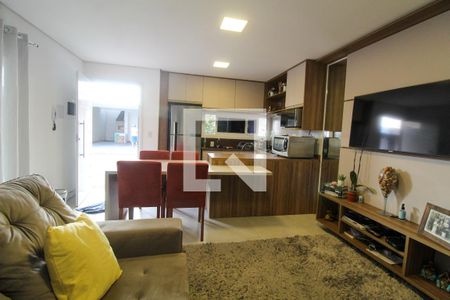 Sala de Estar de casa de condomínio à venda com 3 quartos, 110m² em Niterói, Canoas