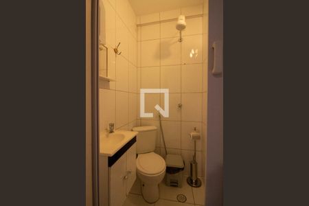 Casa à venda com 181m², 2 quartos e sem vaga Casa à venda com 181m², 2 quartos e sem vagaBanheiro