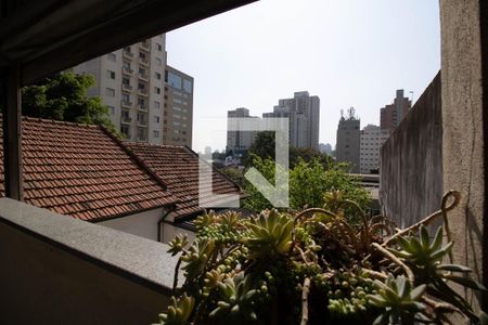 Casa à venda com 181m², 2 quartos e sem vaga Casa à venda com 181m², 2 quartos e sem vagaVista da área externa