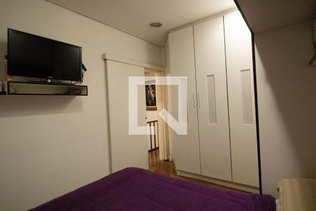 Casa à venda com 181m², 2 quartos e sem vaga Casa à venda com 181m², 2 quartos e sem vagaQuarto 2 - Armários