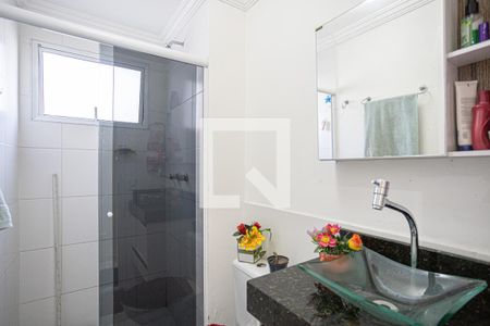 Banheiro de apartamento à venda com 2 quartos, 49m² em Padroeira, Osasco
