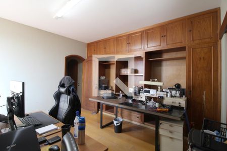 Casa para alugar com 341m², 4 quartos e 4 vagasSuíte 2